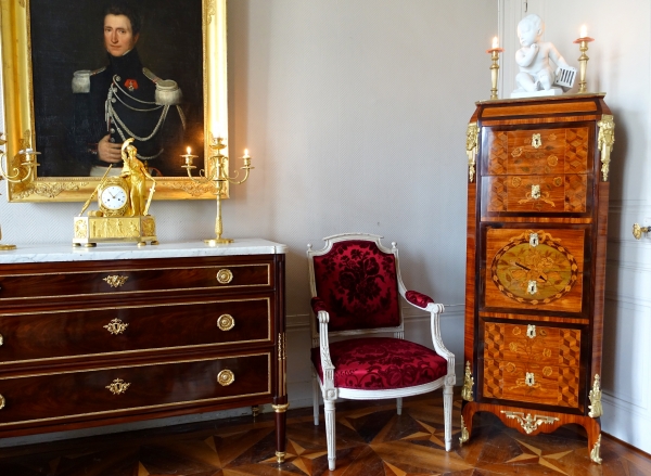 Transition marquetry chiffonier attributed to Nicolas Petit - 18th century circa 1770