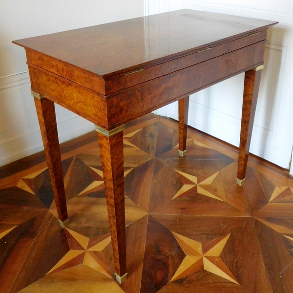 Empire burr wood writing table / dressing table - Empire period, early 19th century