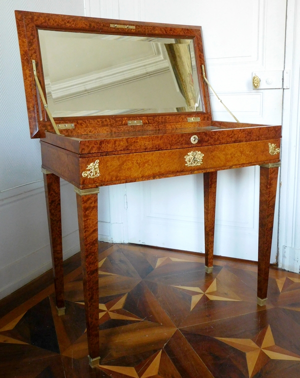 Empire burr wood writing table / dressing table - Empire period, early 19th century