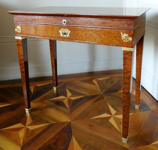 Empire burr wood writing table / dressing table - Empire period, early 19th century