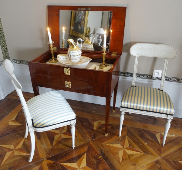 Empire mahogany dressing table for a man with a sliding top