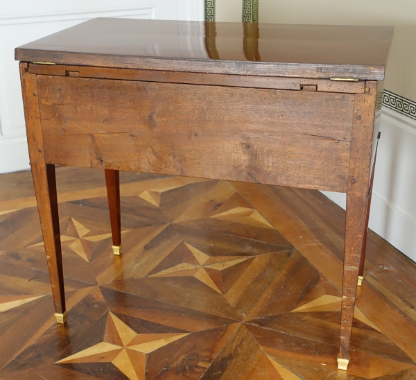 Empire mahogany dressing table for a man with a sliding top