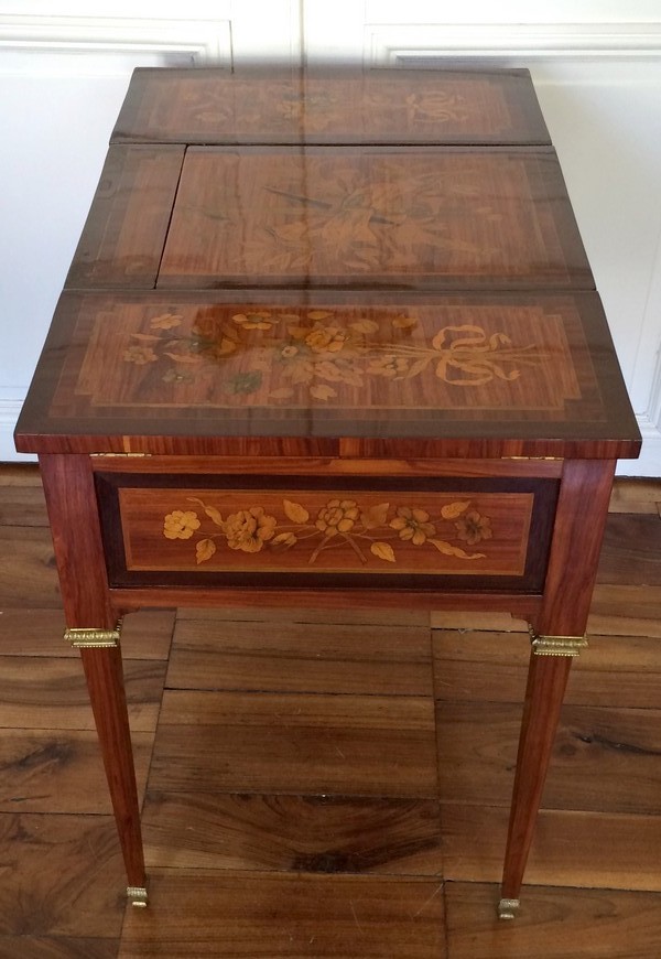 French antique dressing table, cabinetmaker Reizell stamp, Louis XVI period (18th century)