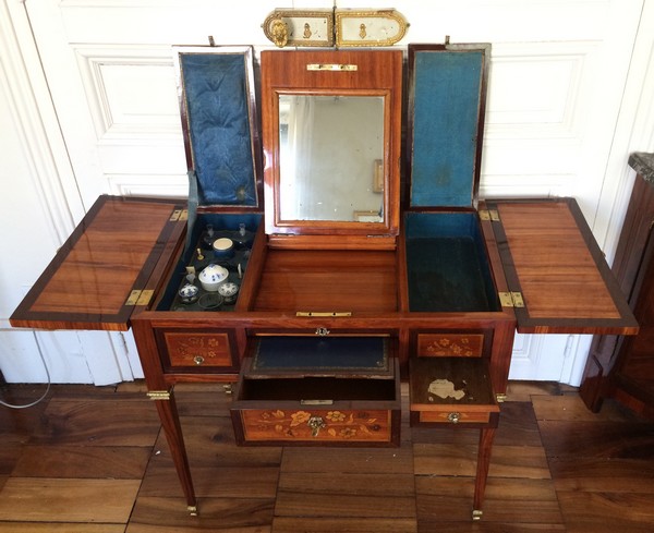 French antique dressing table, cabinetmaker Reizell stamp, Louis XVI period (18th century)