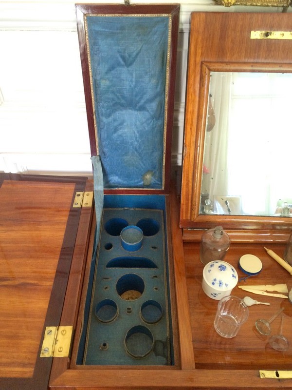 French antique dressing table, cabinetmaker Reizell stamp, Louis XVI period (18th century)