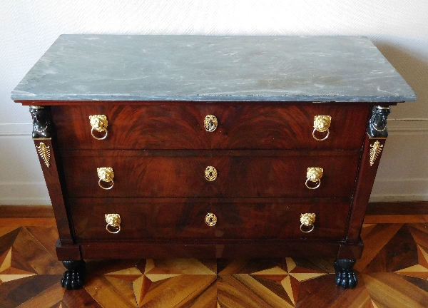 Mahogany commode / chest of drawers, Empire / Consulate production - France circa 1800