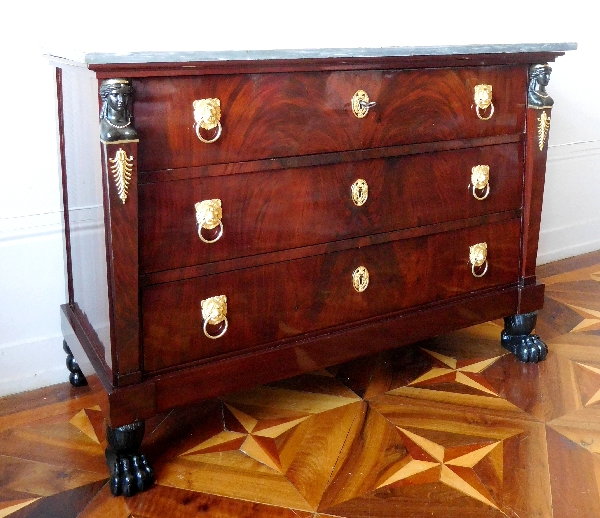 Mahogany commode / chest of drawers, Empire / Consulate production - France circa 1800