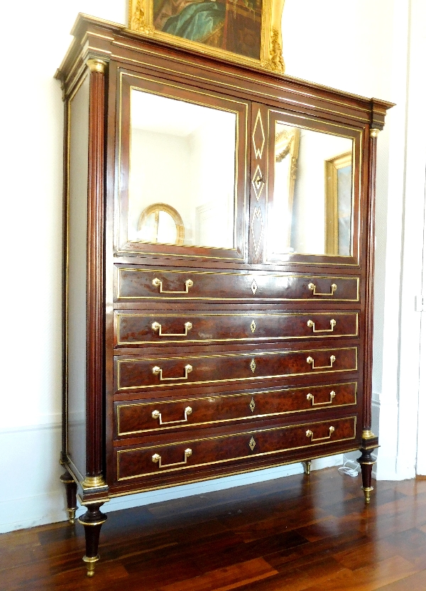 Antique French mahogany Directoire chest of drawers / cabinet, late 18th century circa 1790