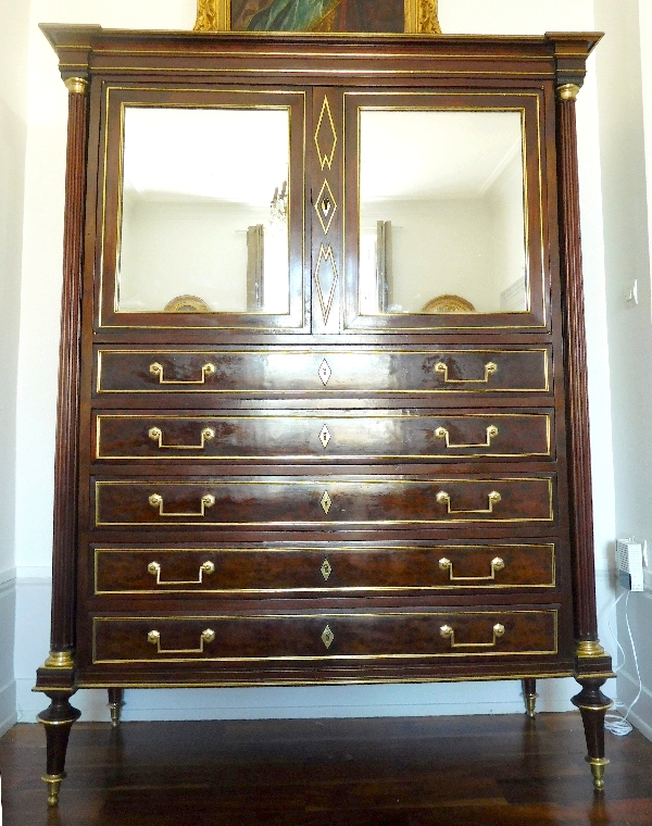 Antique French mahogany Directoire chest of drawers / cabinet, late 18th century circa 1790