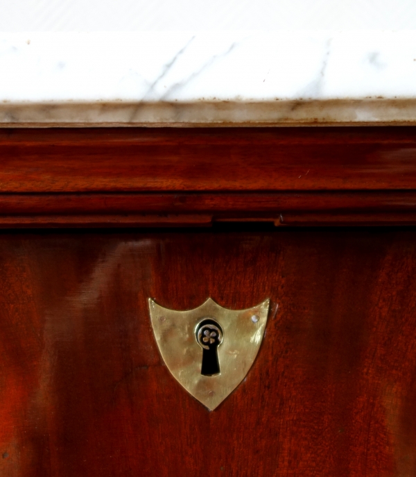 Mahogany and ormolu commode / chest of drawers, Consulate production circa 1800