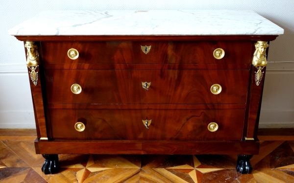 Mahogany and ormolu commode / chest of drawers, Consulate production circa 1800