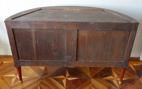 Large Louis XVI half-moon shaped commode / chest of drawers, 18th century