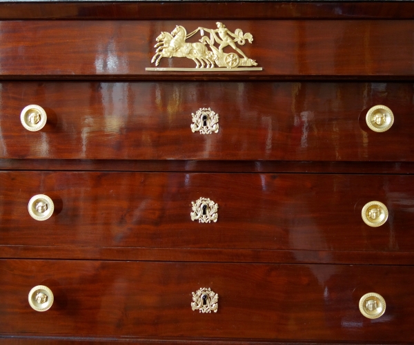 Commode Empire en acajou, bronzes dorés au mercure attribués à Ravrio - 130cm