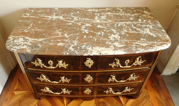 Jean Mathieu Chevallier : commode d'époque Régence Louis XV en bois de violette - estampille