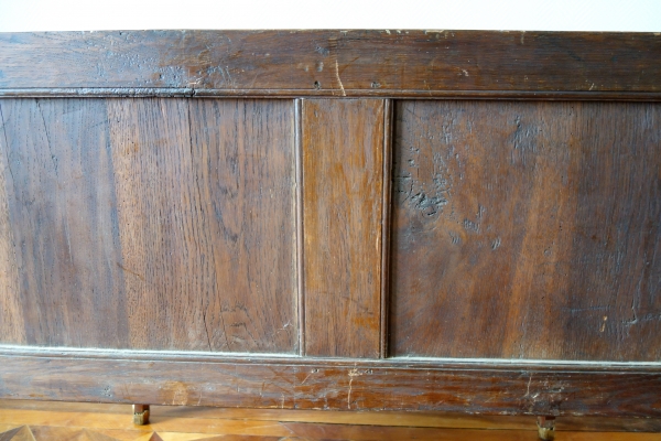 Louis XV marquetry commode stamped Antoine Mathieu Criaerd, 18th century