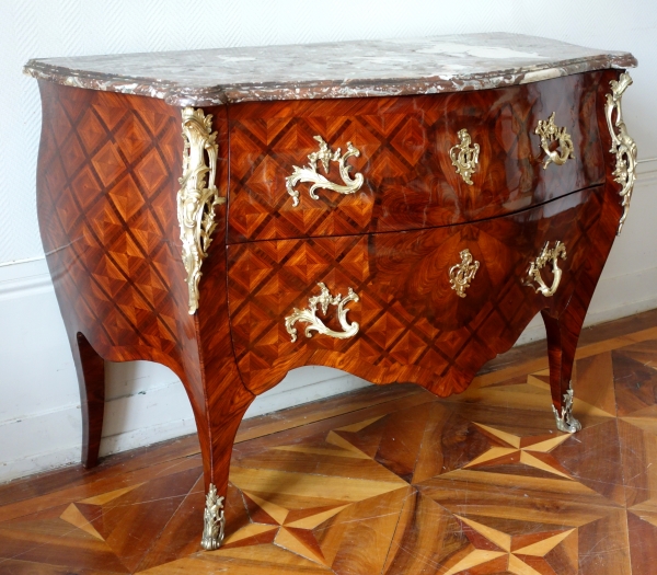 Louis XV violet wood marquetry commode / chest of drawers