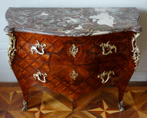 Louis XV violet wood marquetry commode / chest of drawers