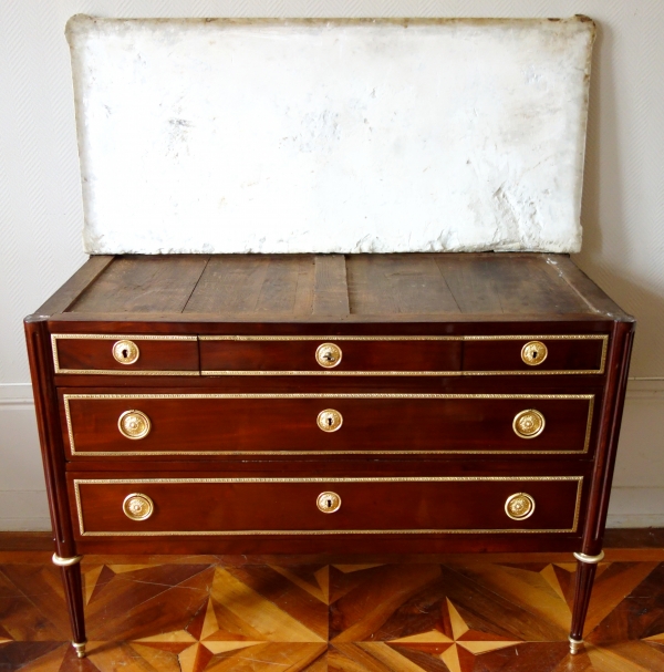 Etienne Avril : Louis XVI mahogany and ormolu commode - stamped