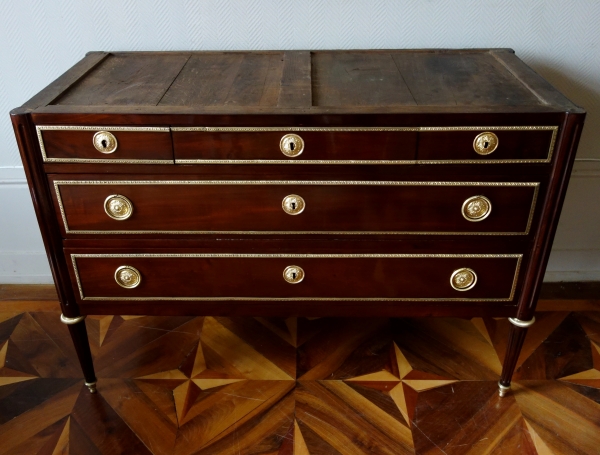 Etienne Avril : Louis XVI mahogany and ormolu commode - stamped