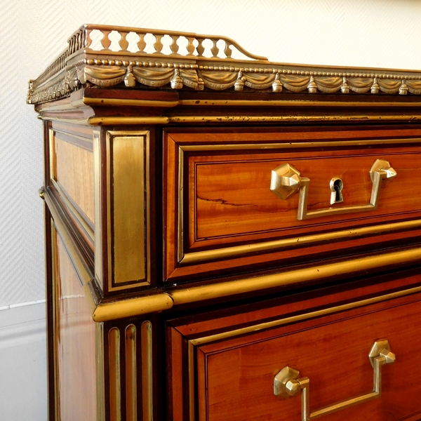 Large Louis XVI lemon tree and mahogany commode, late 18th century