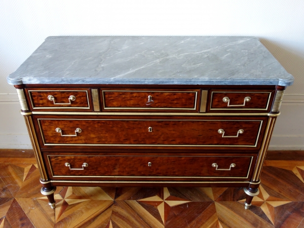 Louis XVI plum pudding mahogany chest of drawers / commode, Turquin marble, late 18th century