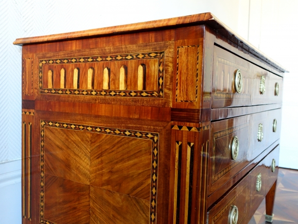 Louis XVI marquetry commode / chest of drawers attributed to Courte or Demoulin - 18th century