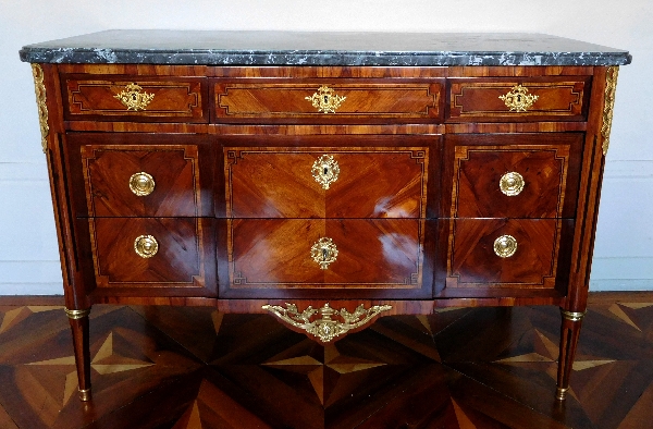 Louis XVI marquetry commode / chest of drawers stamped Guignard, 18th century