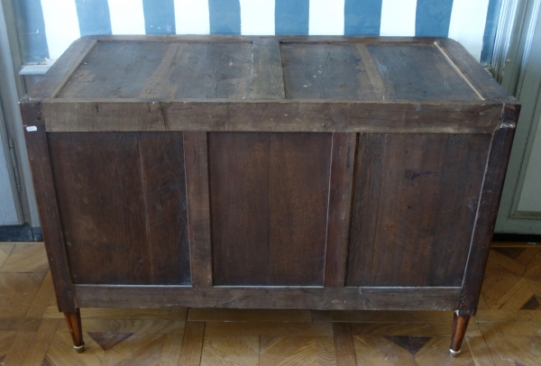 Claude Magnien : Louis XVI rosewood marquetry commode, 18th century circa 1780 - stamped