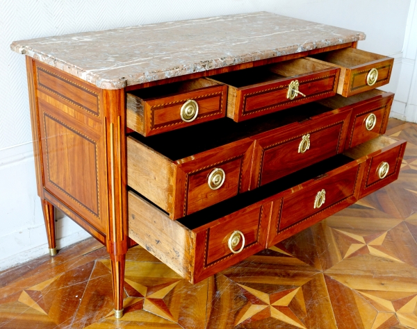 JB Vassou : commode d'époque Louis XVI, marqueterie de bois de rose & bronze doré - estampillée