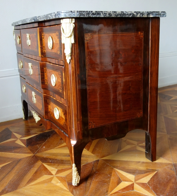 Hubert Roux : commode en marqueterie d'époque Transition - estampillée