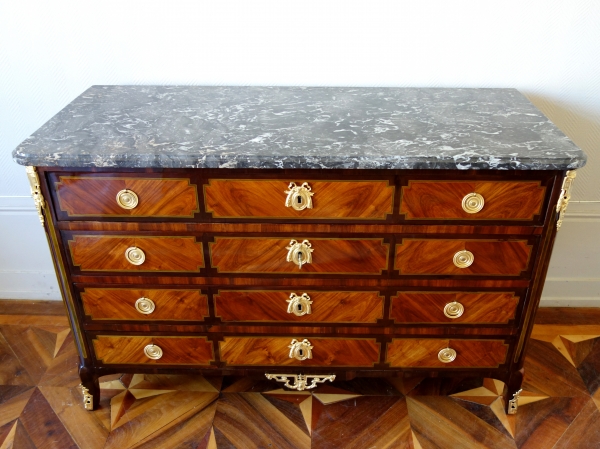 Pierre Antoine Veaux : large Louis XVI marquetry commode - stamped