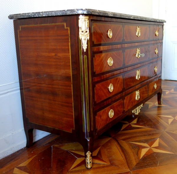 Pierre Antoine Veaux : large Louis XVI marquetry commode - stamped