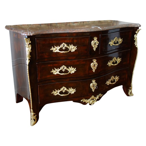 Mathieu Criaerd : commode tombeau d'époque Louis XV en bois de violette - estampillée