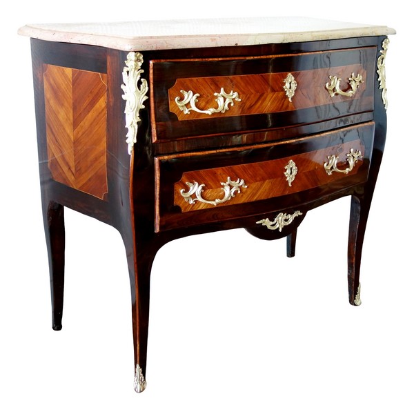 LC Birclet : petite commode sauteuse d'époque Louis XV en marqueterie, estampillée