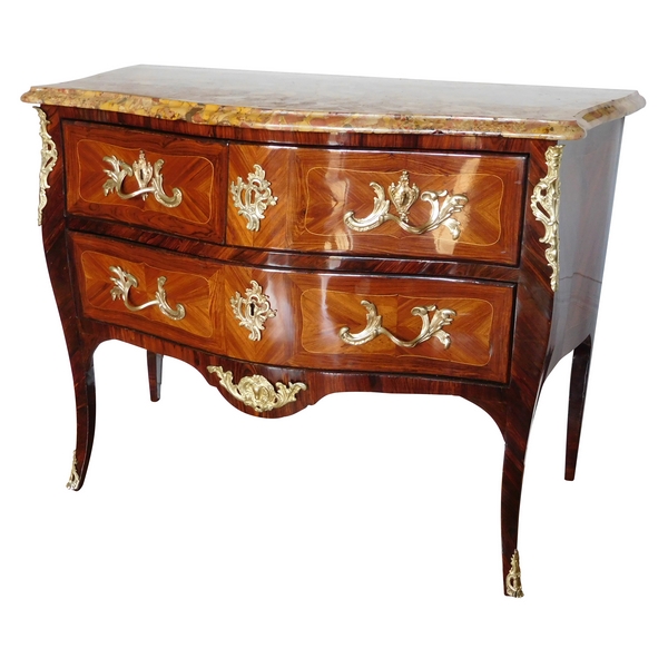 Léonard Boudin, commode sauteuse en marqueterie d'époque Louis XV estampillée