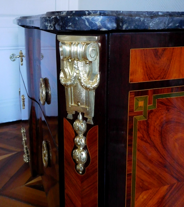 Martin Ohneberg : Transition marquetry commode circa 1775 - stamped