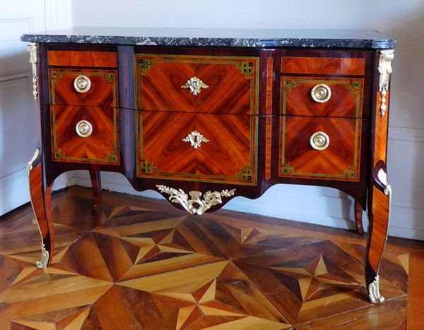 Martin Ohneberg : Transition marquetry commode circa 1775 - stamped