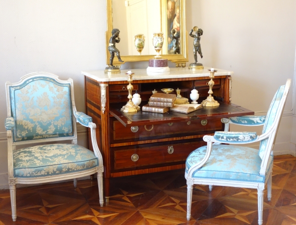 Louis XVI marquetry commode / writing desk, 18th century Parisian work