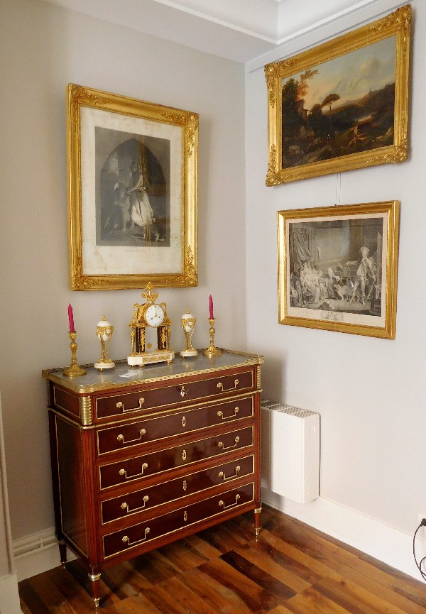 Commode secrétaire en acajou, époque Louis XVI, estampille de L. Martine