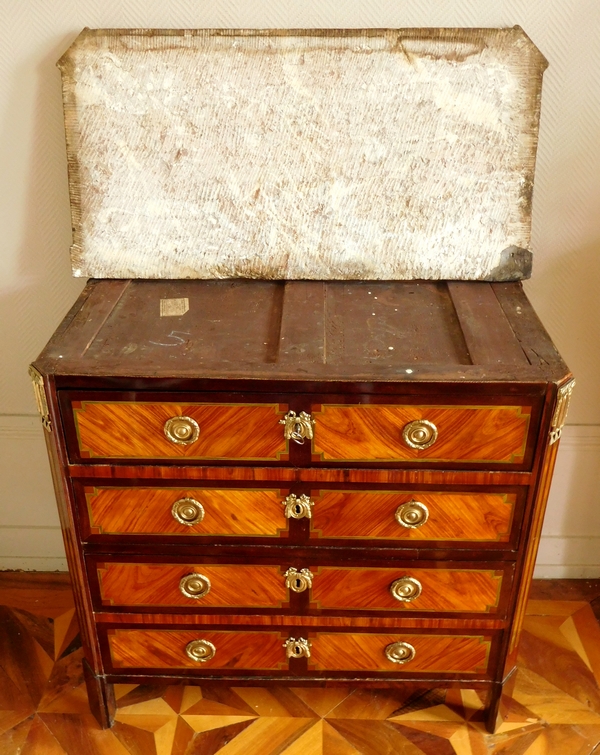 Commode secrétaire d'époque Transition Louis XVI en marqueterie, travail Parisien circa 1775-80