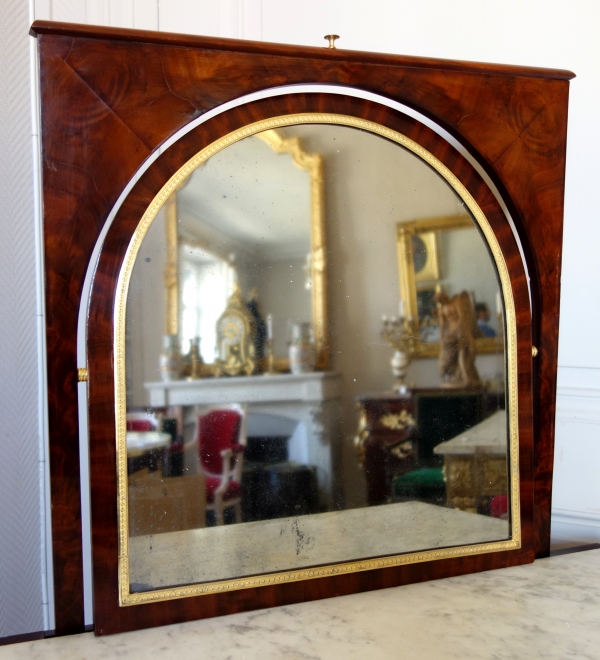 Commode de toilette Empire en acajou et bronze doré au mercure