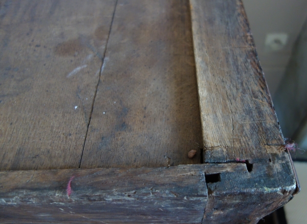 IB Gautier : Louis XV violetwood commode / chest of drawers - 18th century circa 1750 - stamped