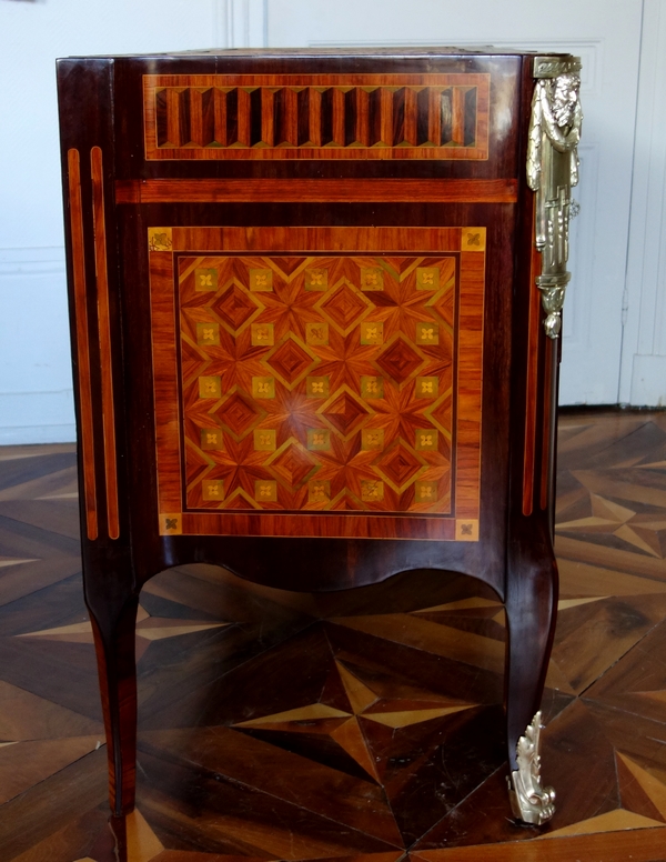 Pierre Macret : commode en marqueterie à la Reine - époque Transition circa 1770 - estampillée