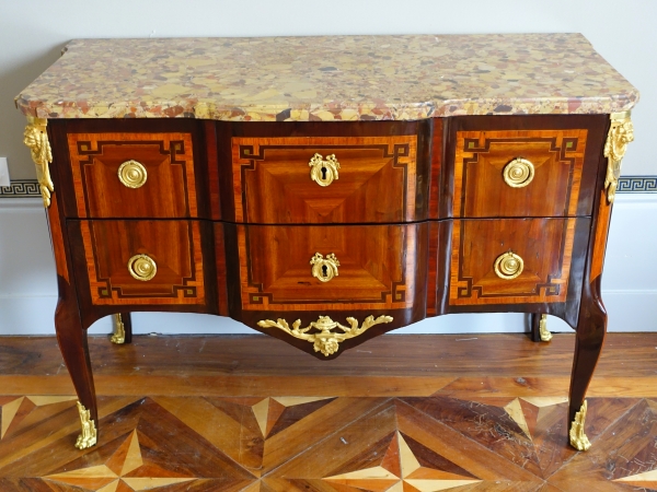 F. Rubestuck & N. Petit : 18th century marquetry chest, stamped