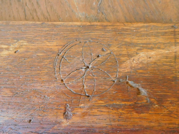 François Reizell : commode d'apparat en marqueterie de satiné, époque Transition estampillée