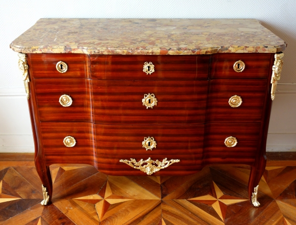 JG Schlichtig - Transition Parisian satin mahogany commode / chest of drawers, 18th century circa 1770