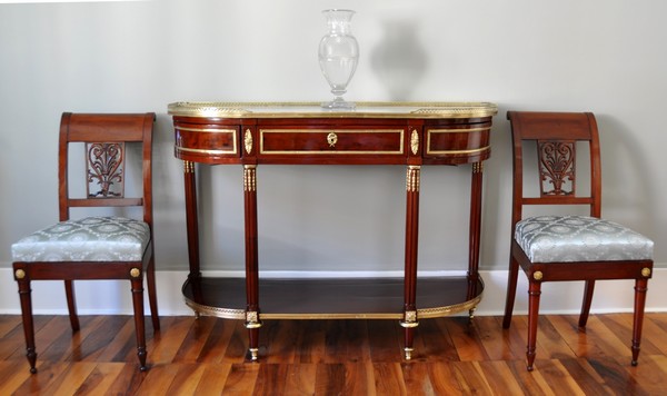 Mahogany half-moon console, 18th century