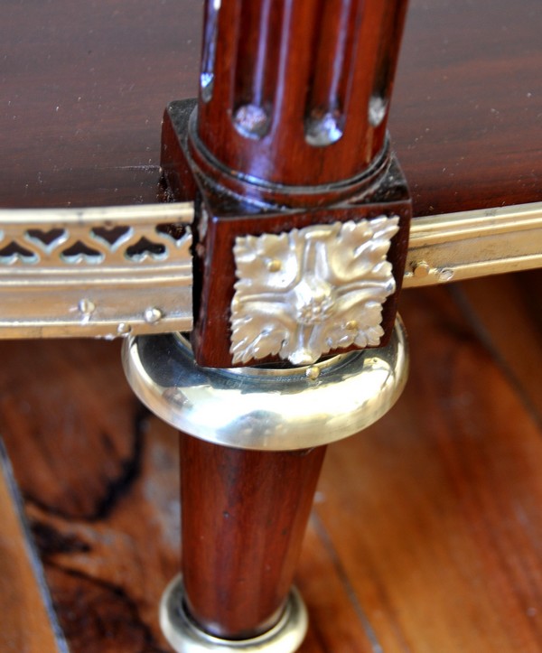 Mahogany half-moon console, 18th century