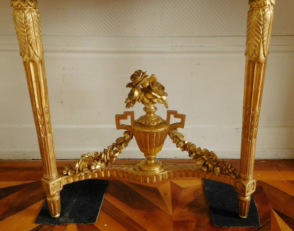 Console d'applique d'époque Louis XVI en bois sculpté et doré à la feuille d'or vers 1780