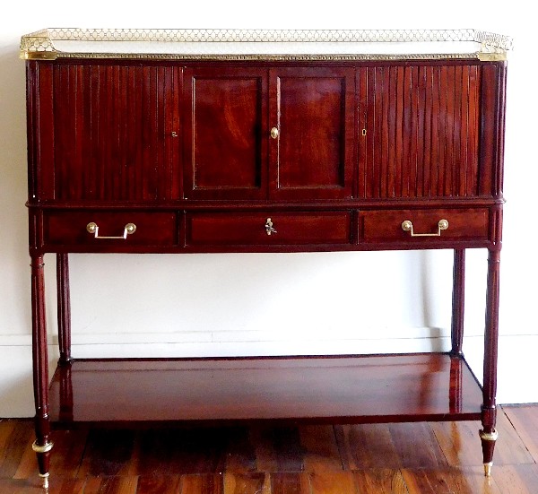 Console desserte en acajou d'époque Louis XVI, fin XVIIIe siècle
